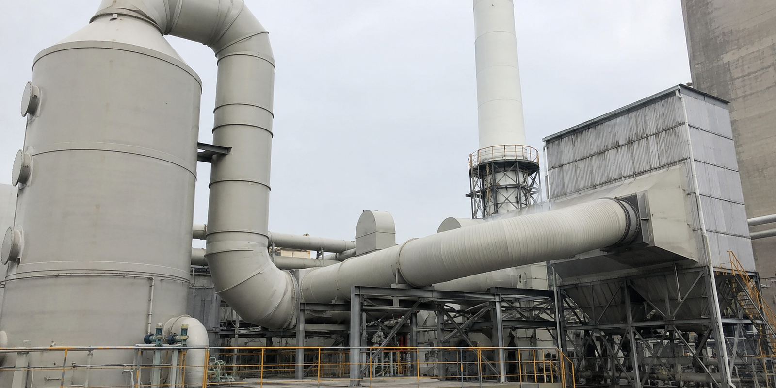 Waste incineration boiler with water walls and heat-transfer surfaces